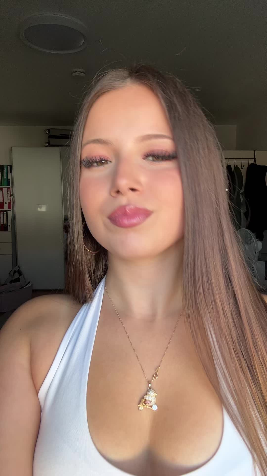 @Sude🦋
