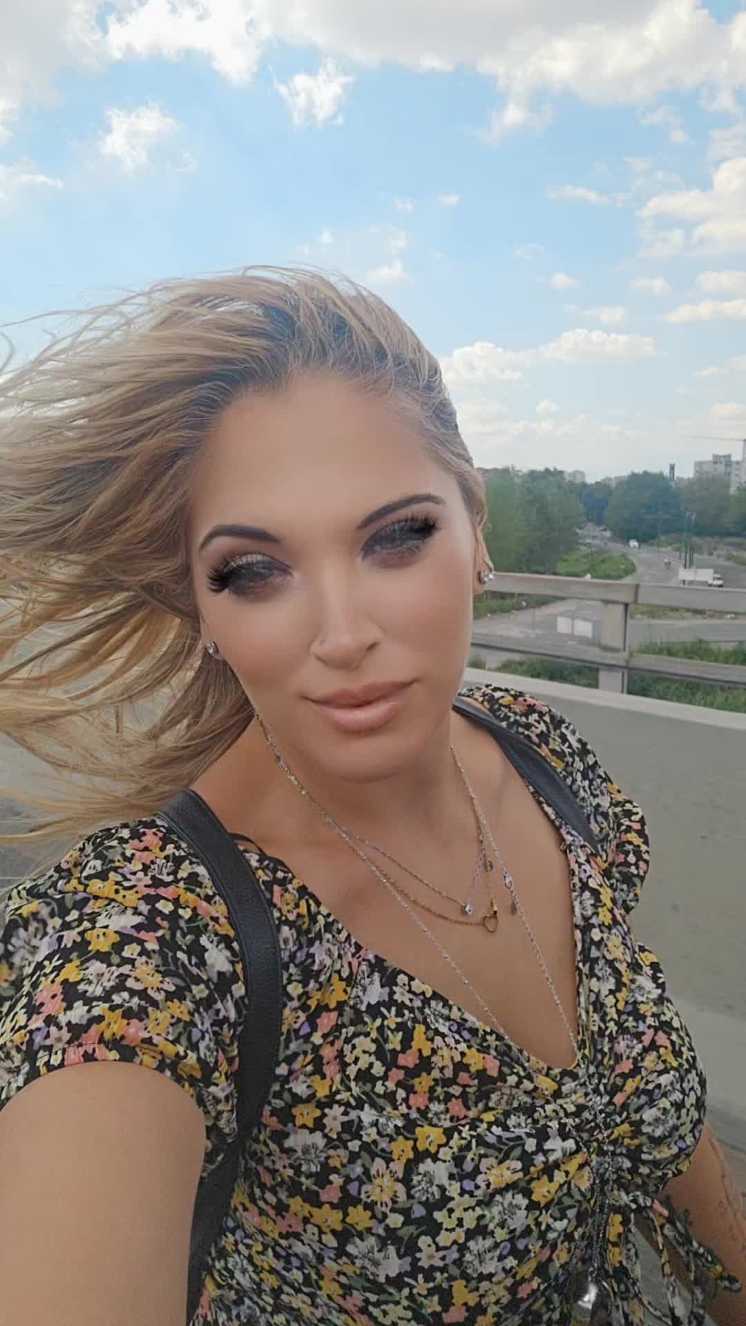 @elena