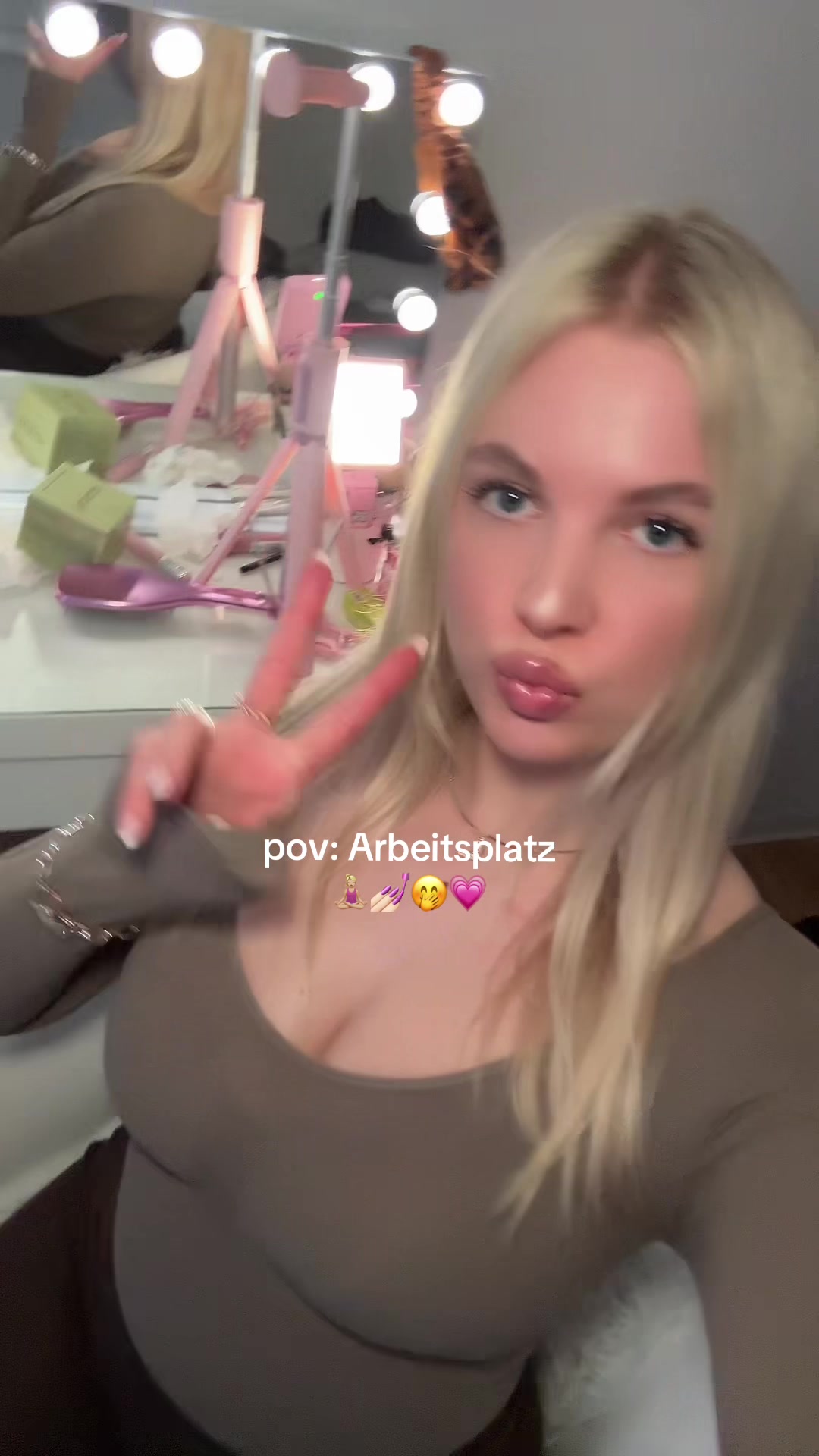 @lari🐆