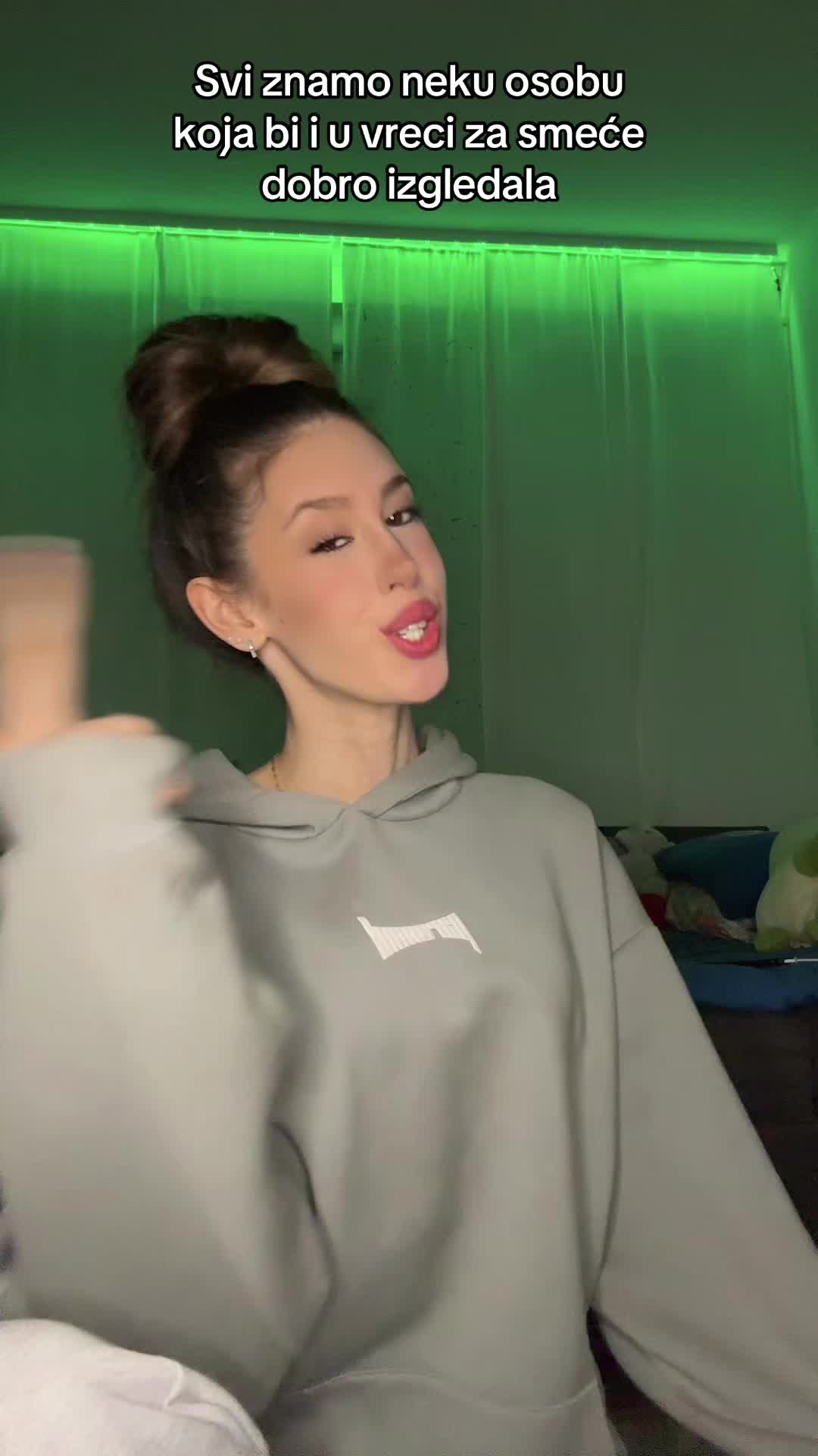 @Saraa