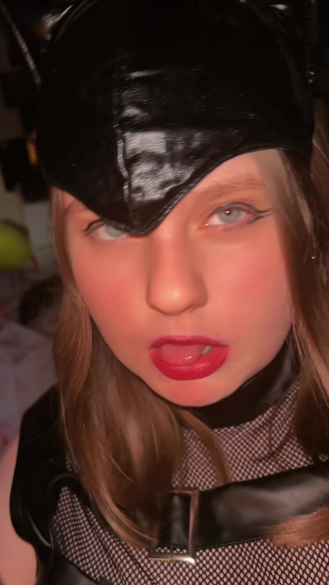 @𝕩𝕤𝕠𝕡𝕙𝕤