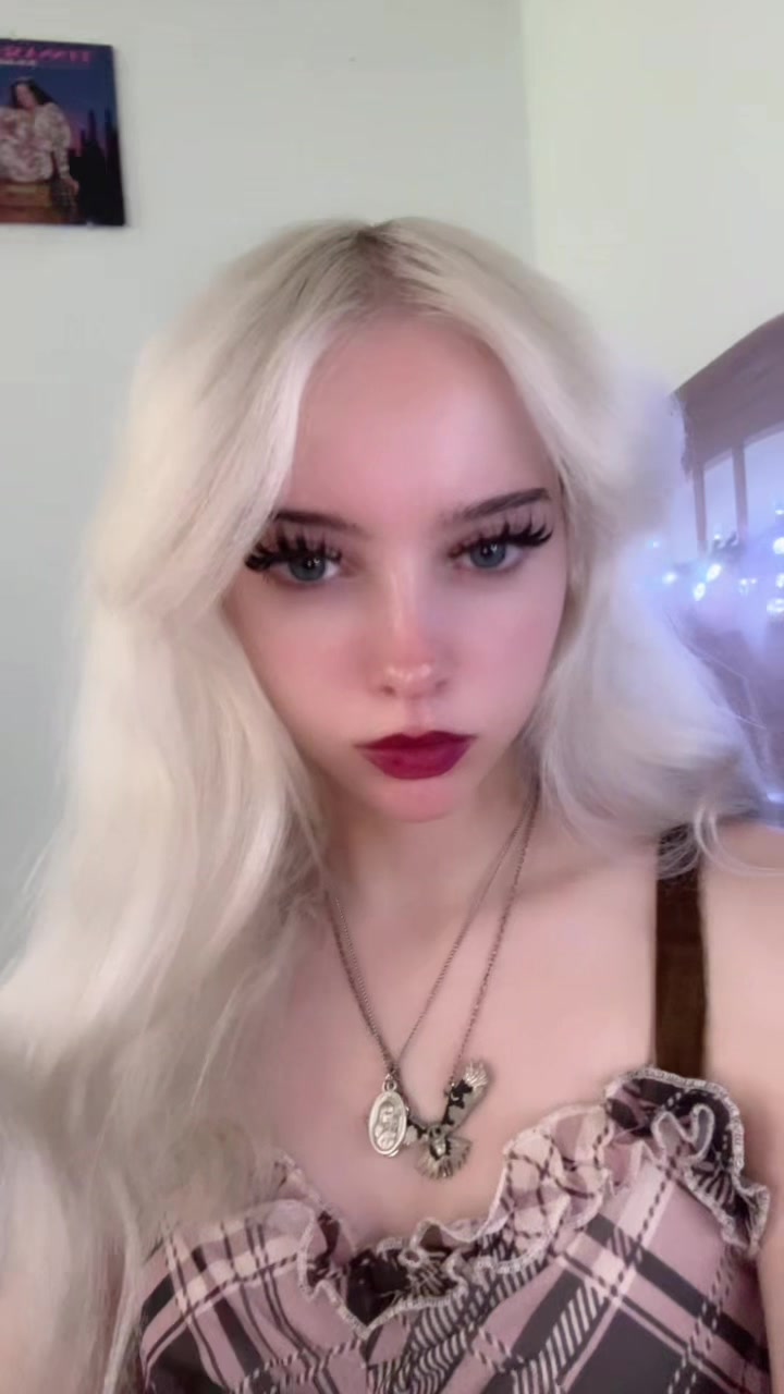 @🌙Madeleine🪻
