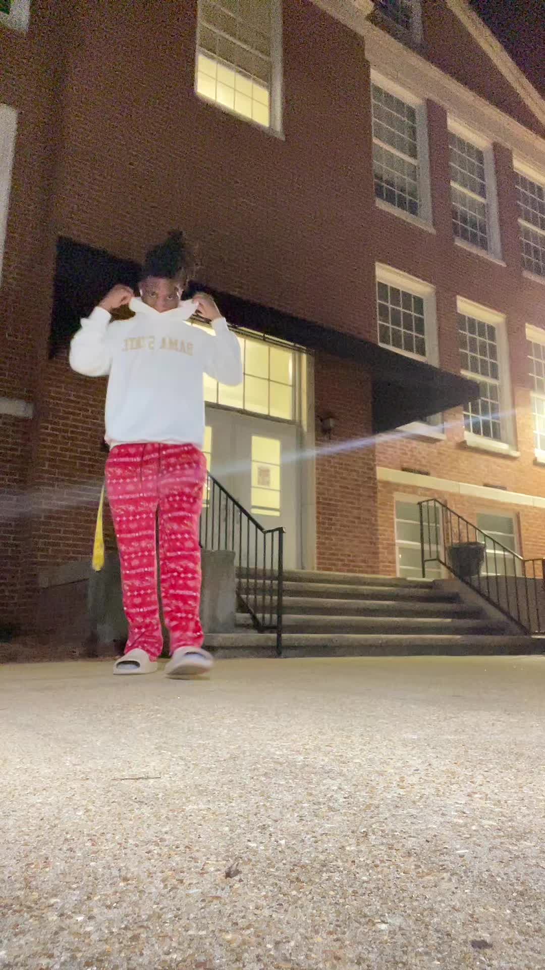 @Sj