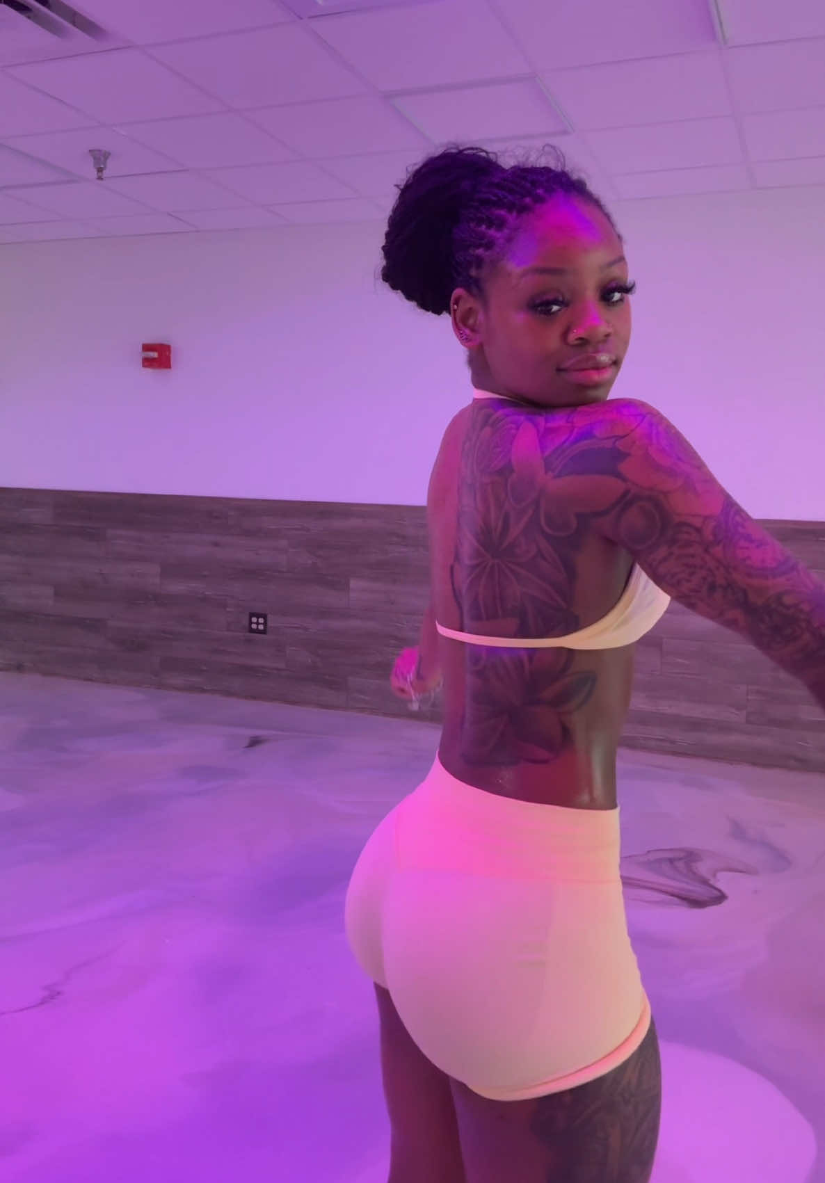 @tha0nlymyah._