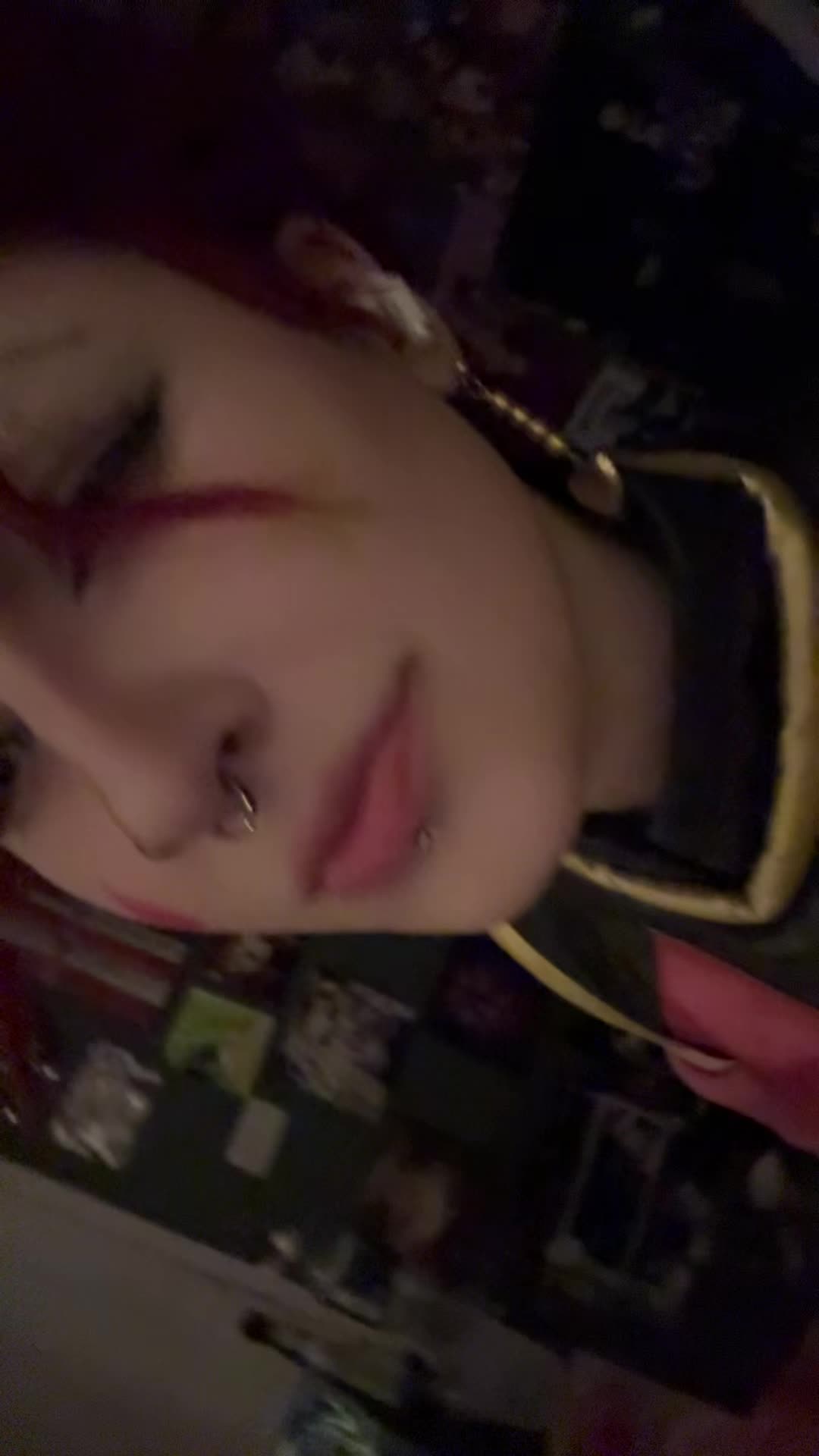@<3