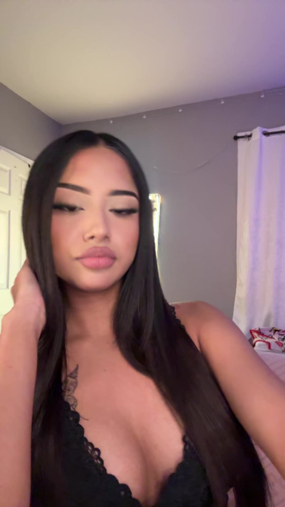 @𝑒𝓂𝒾𝓁𝓁𝓎 𝓃𝑜𝑒𝓂𝒾