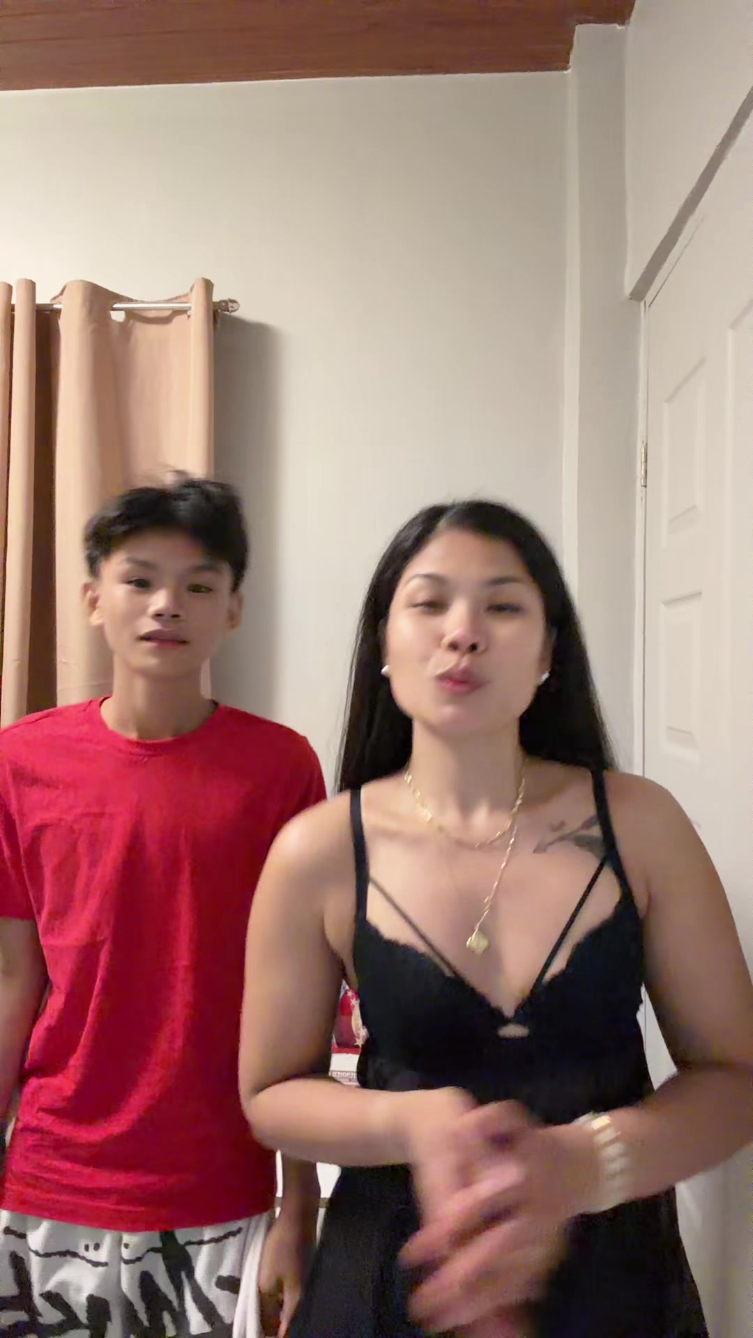 @Kimmy_09 on IG 🦋
