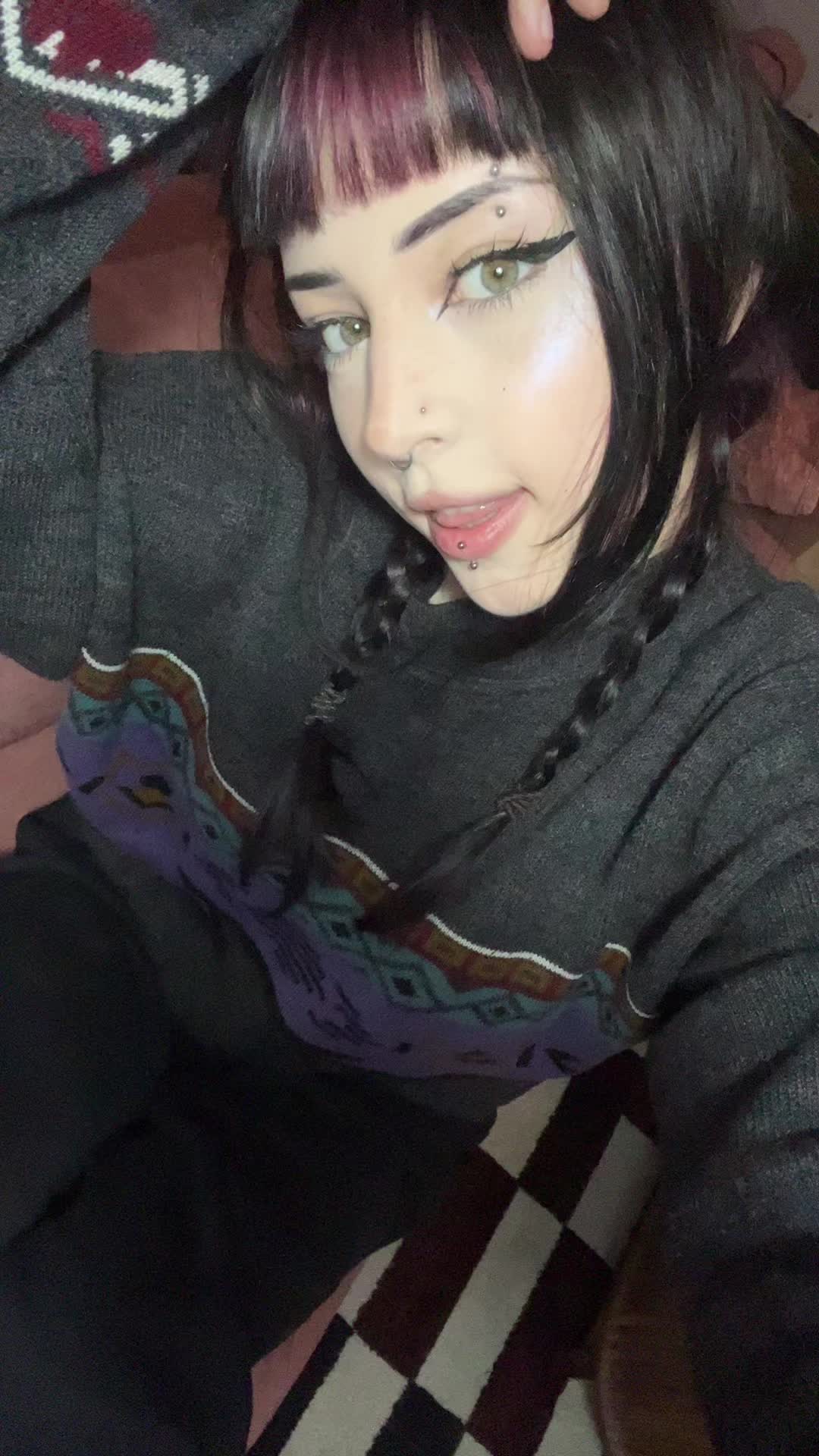 @vvikusia