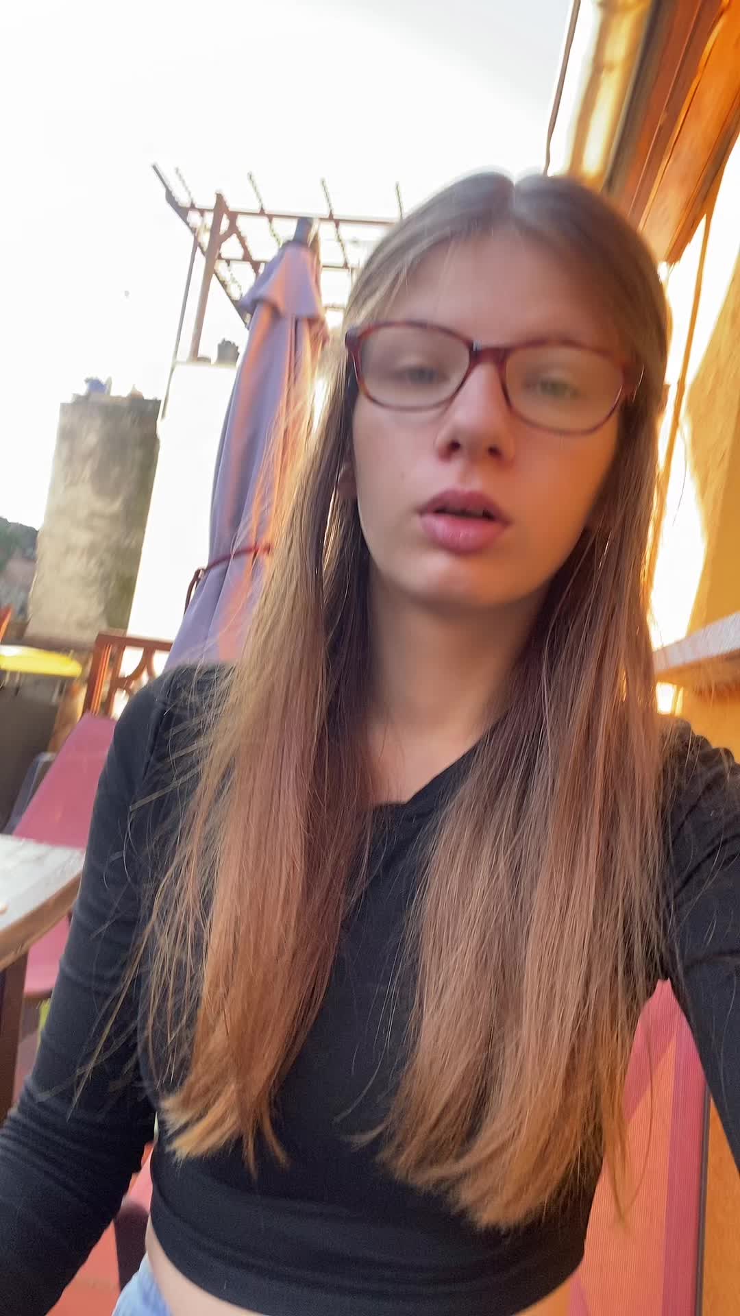 @Hannah_bkrrrrr