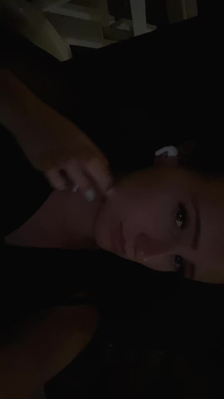 @Mariella
