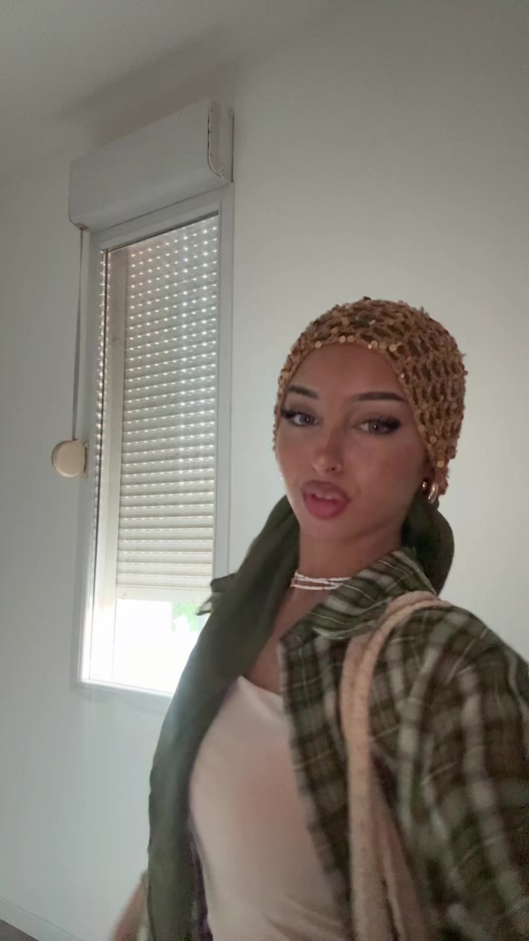 @manelouu