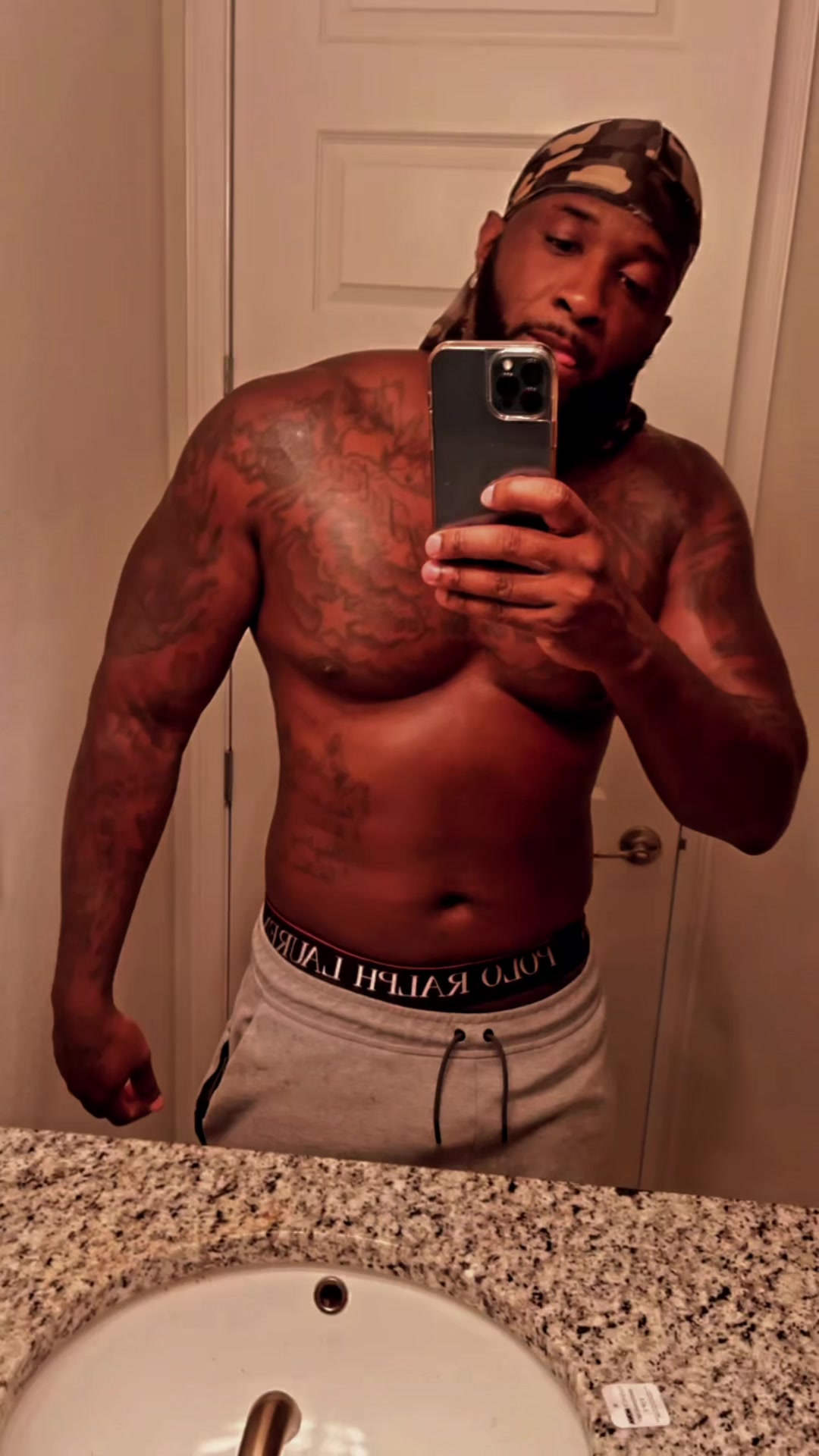 @🏦 Moneymoefamous