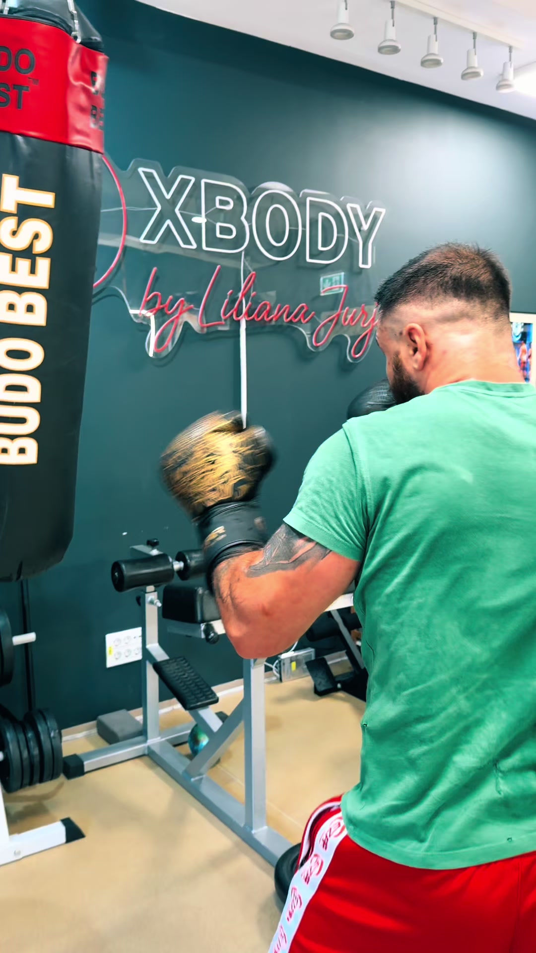 @NEVEU