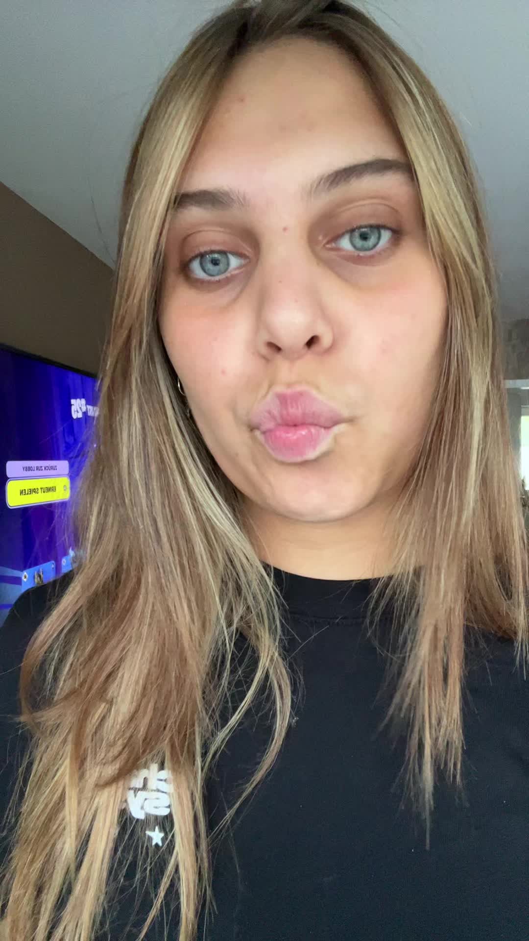 @deszi