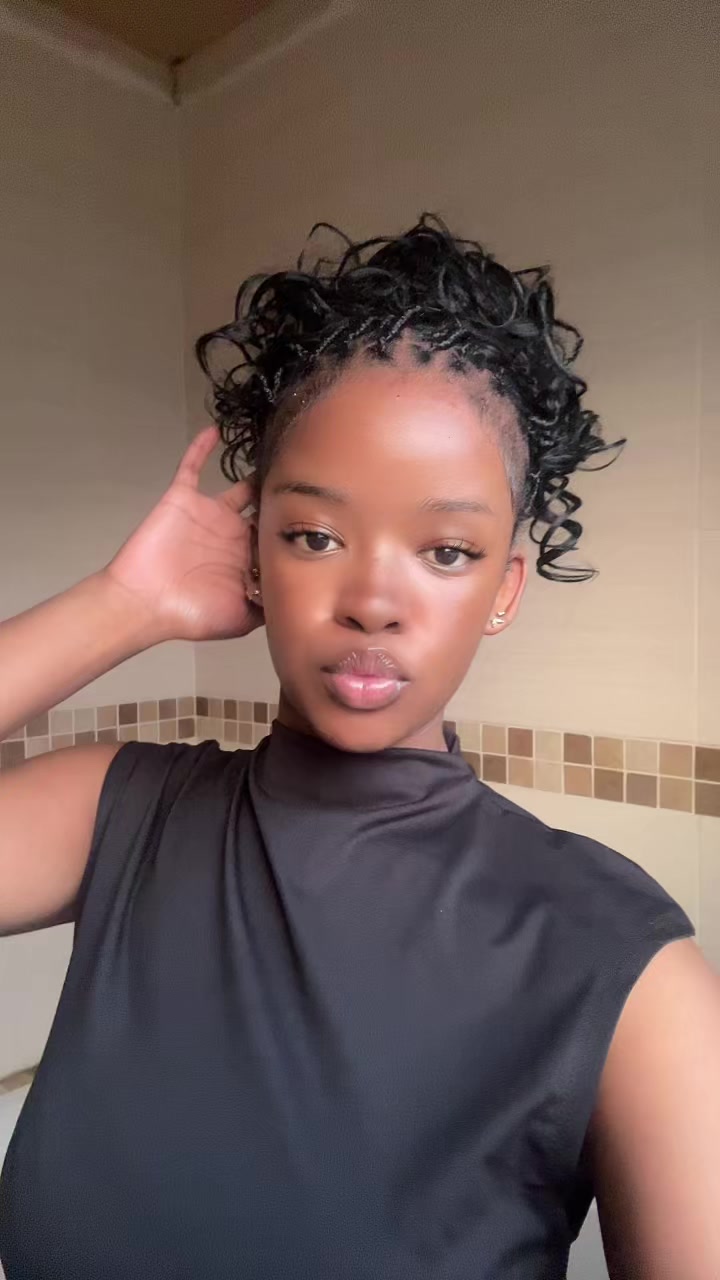 @𝐬𝐢𝐦𝐩