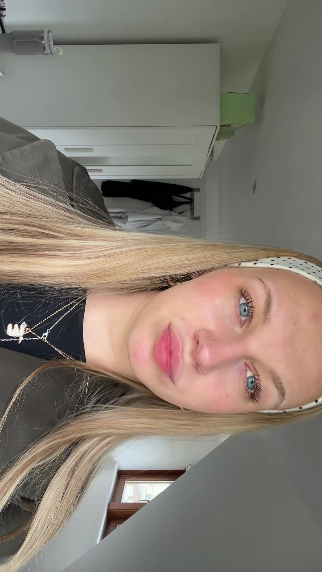 @𝐞𝐦𝐦𝐚