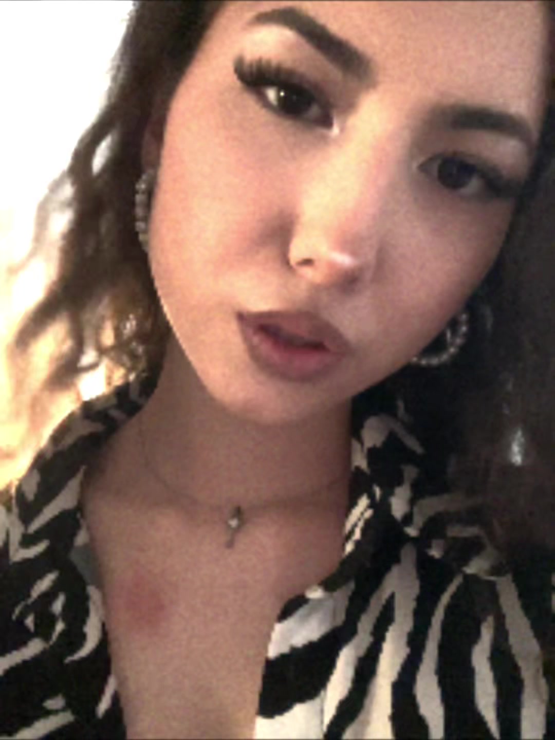 @myafoxx