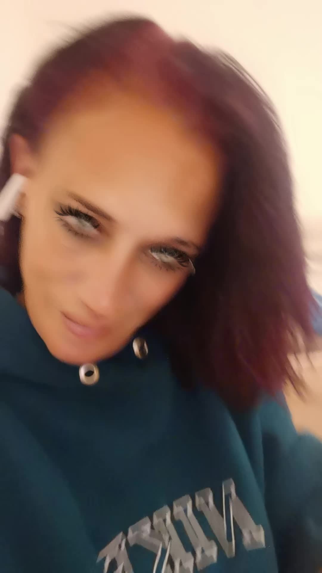 @trischa
