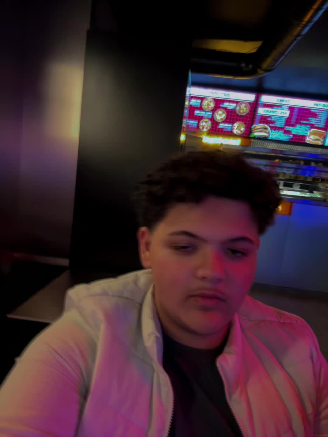 @𝒩𝒶𝒾𝓂🦍
