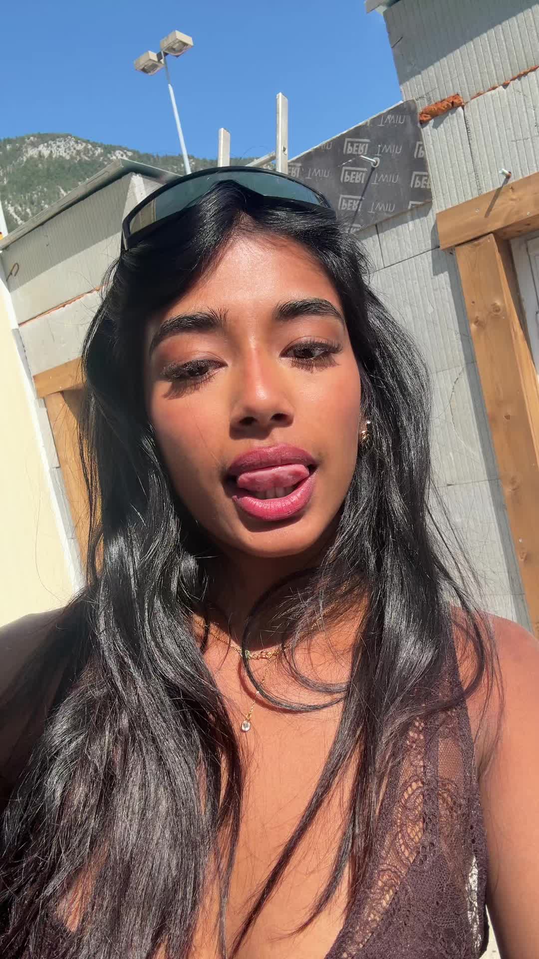 @Paviviii