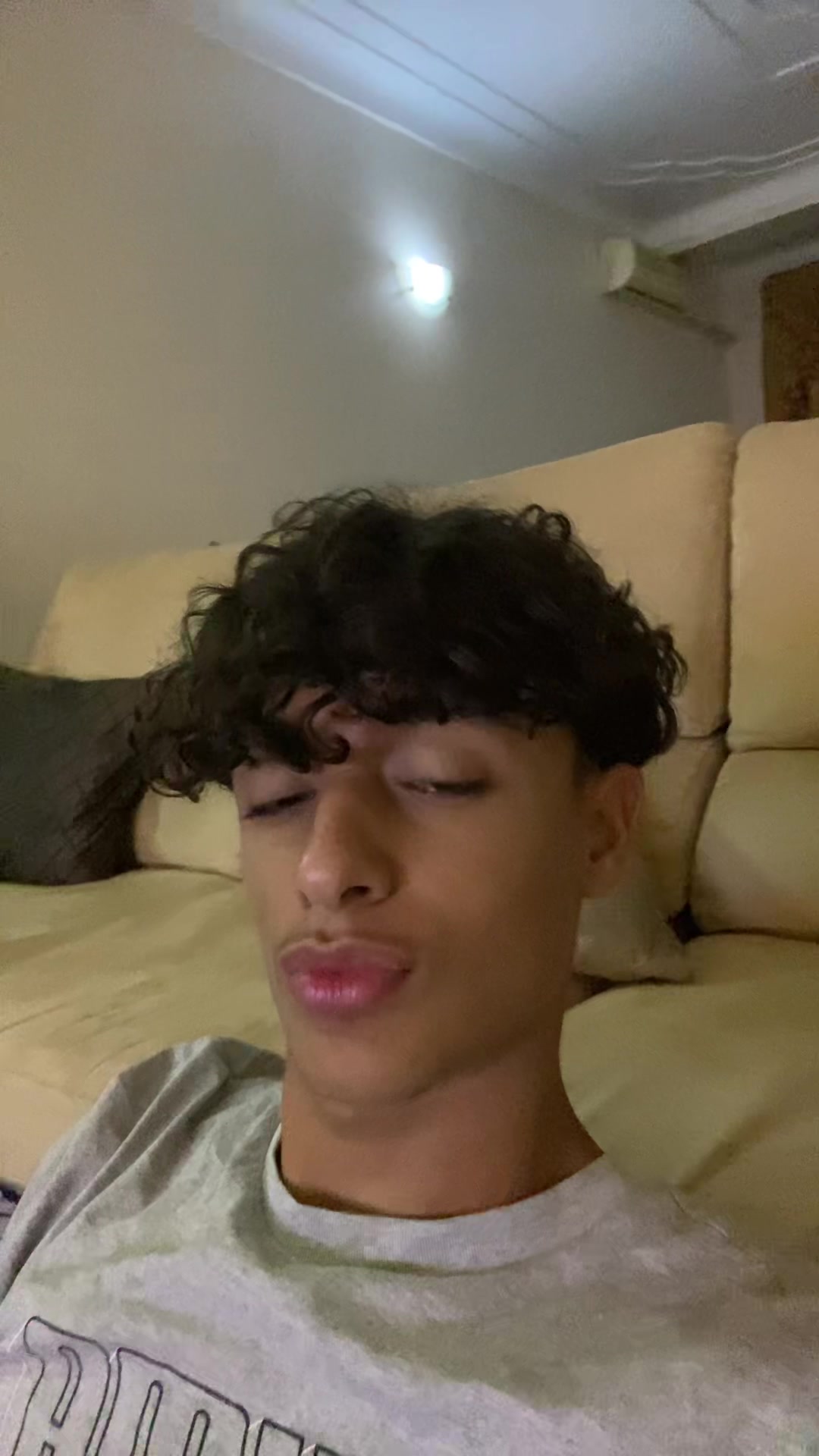 @علي