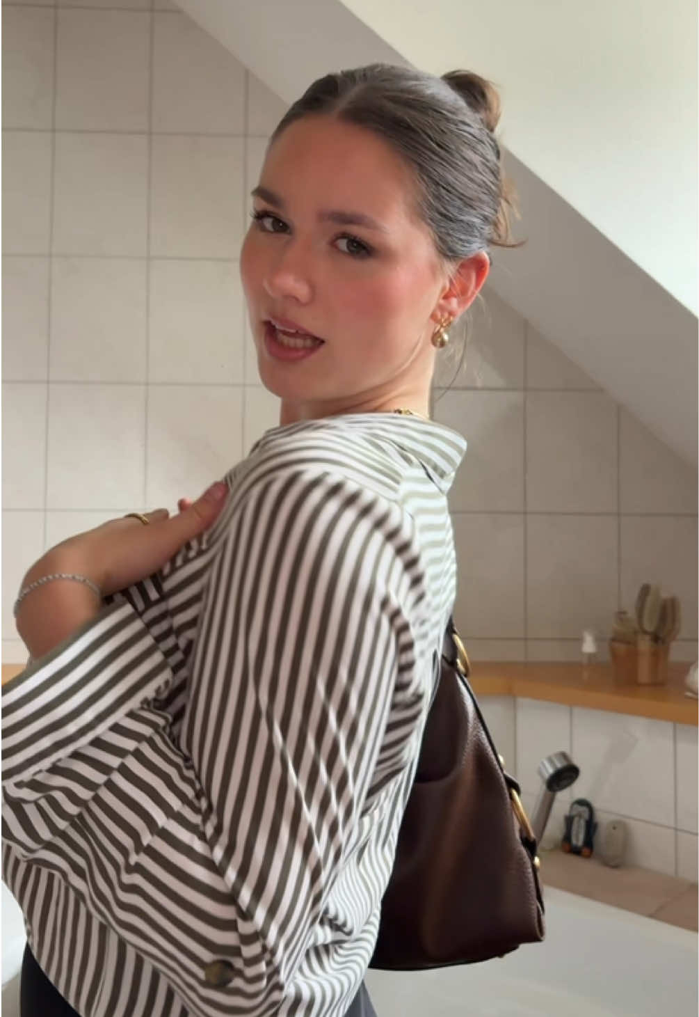 @Johanna_