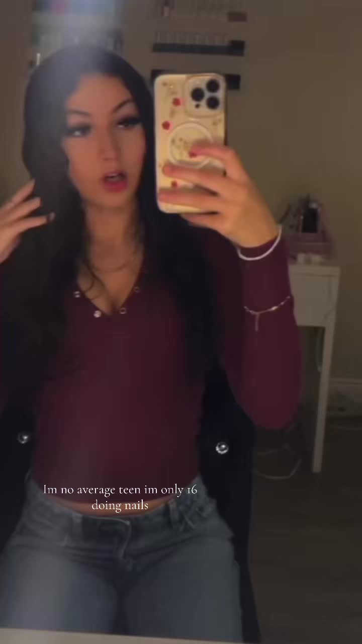 @yakkbella