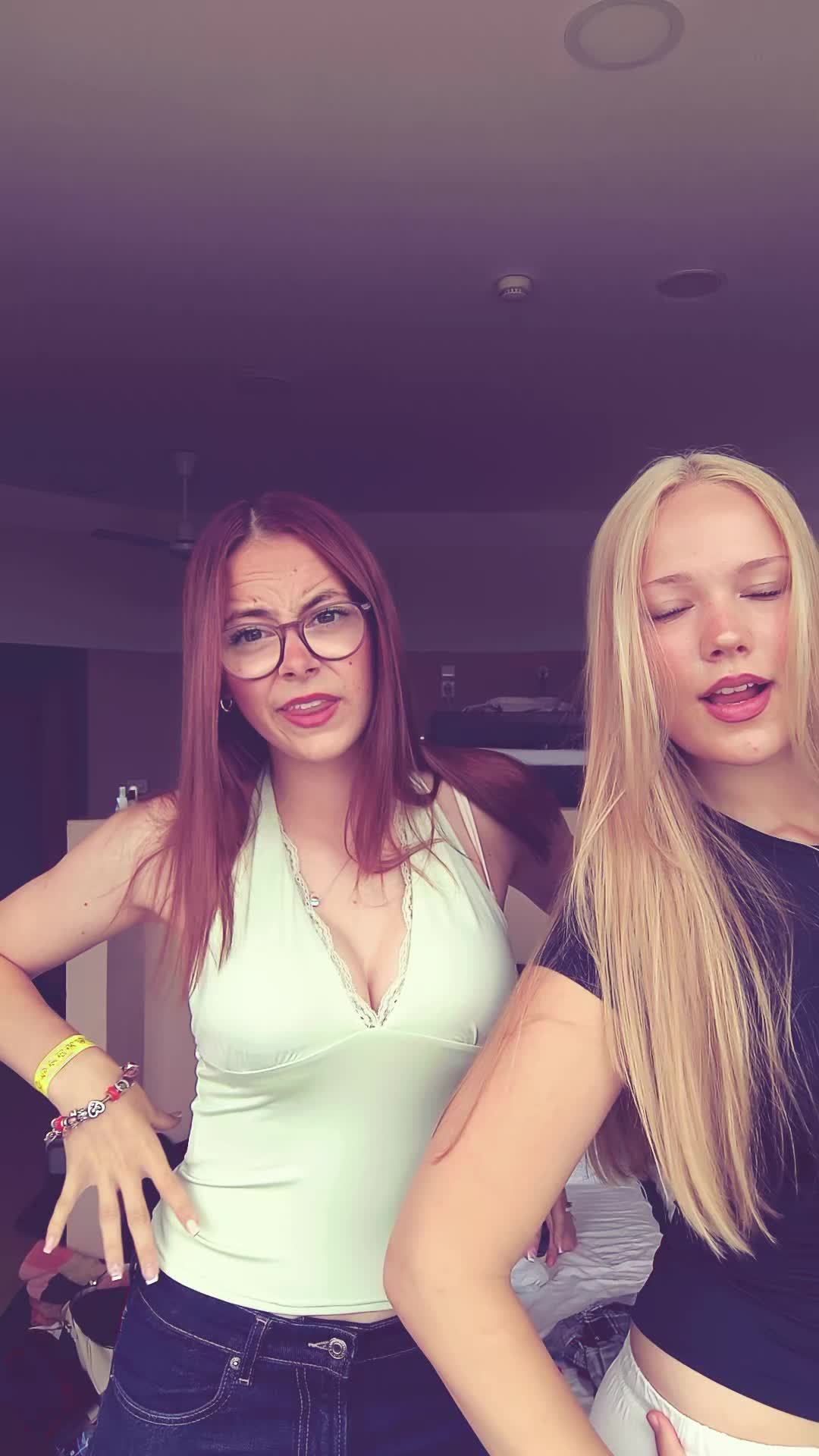 @zoey77326