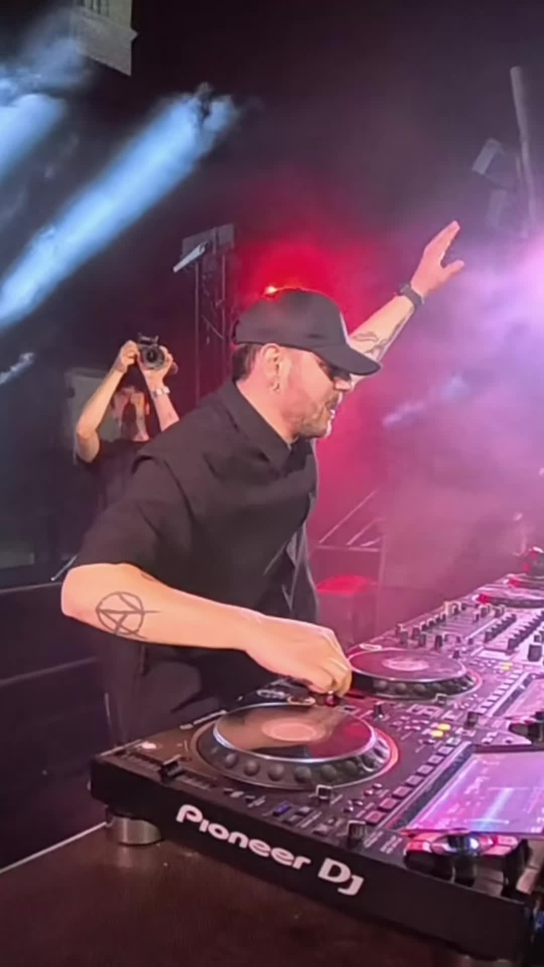 @MARNIK
