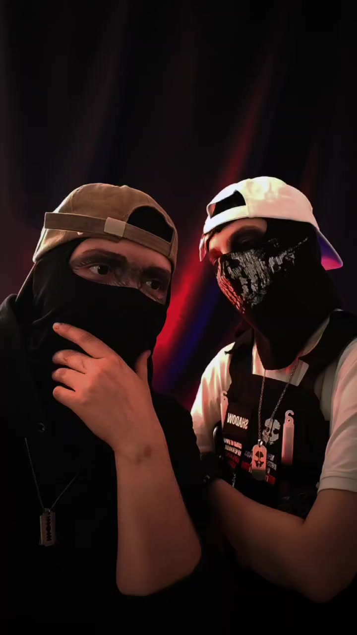 @𝖘𝖍𝖆𝖉𝖔𝖜