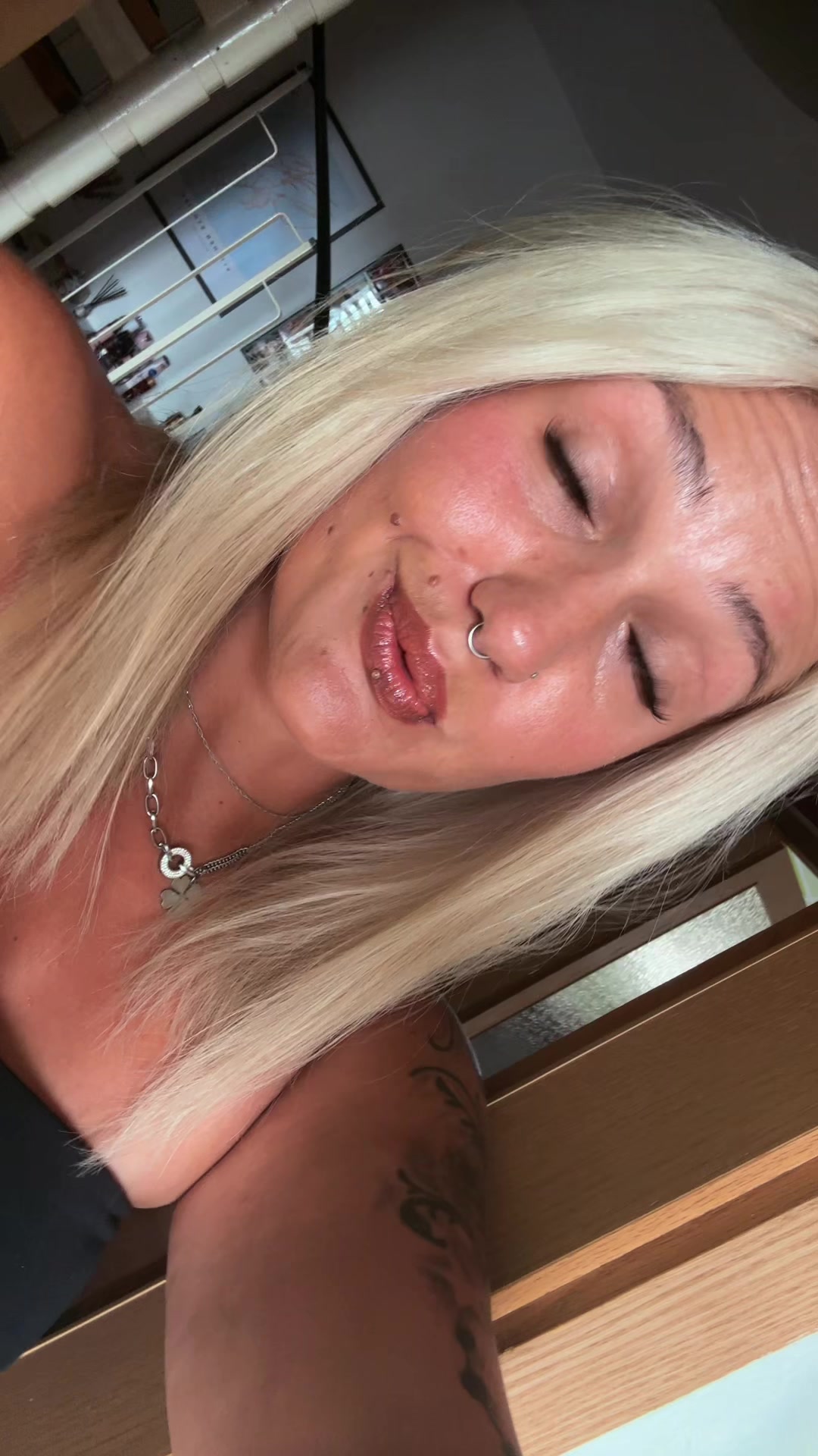 @Vika