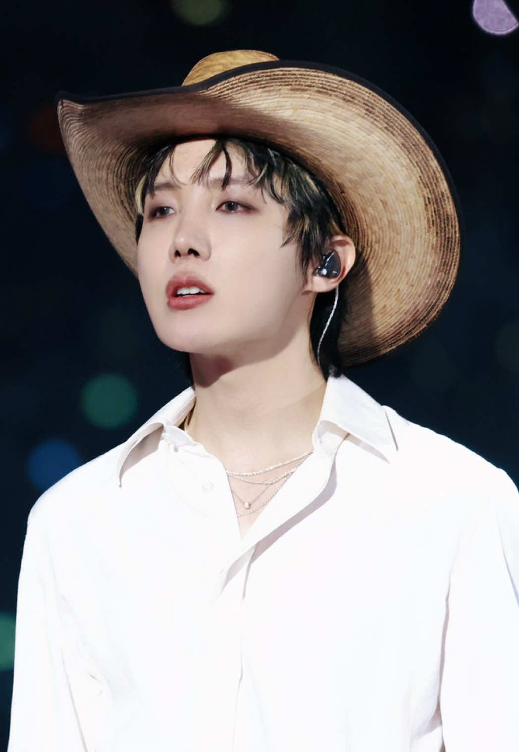 @⁷⟭⟬BTSVT𖧷¹³