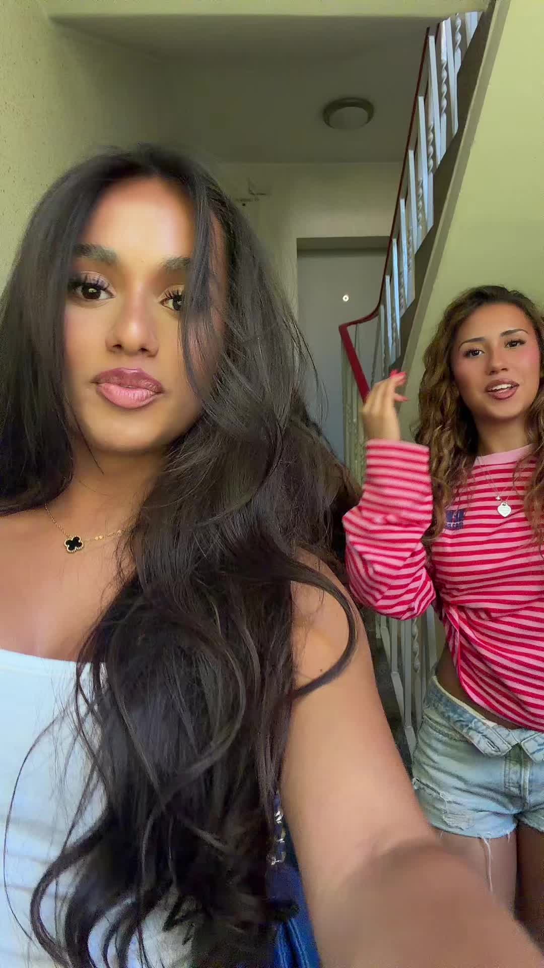 @sara-valentina