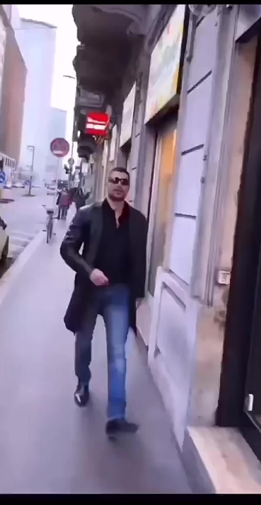 @777