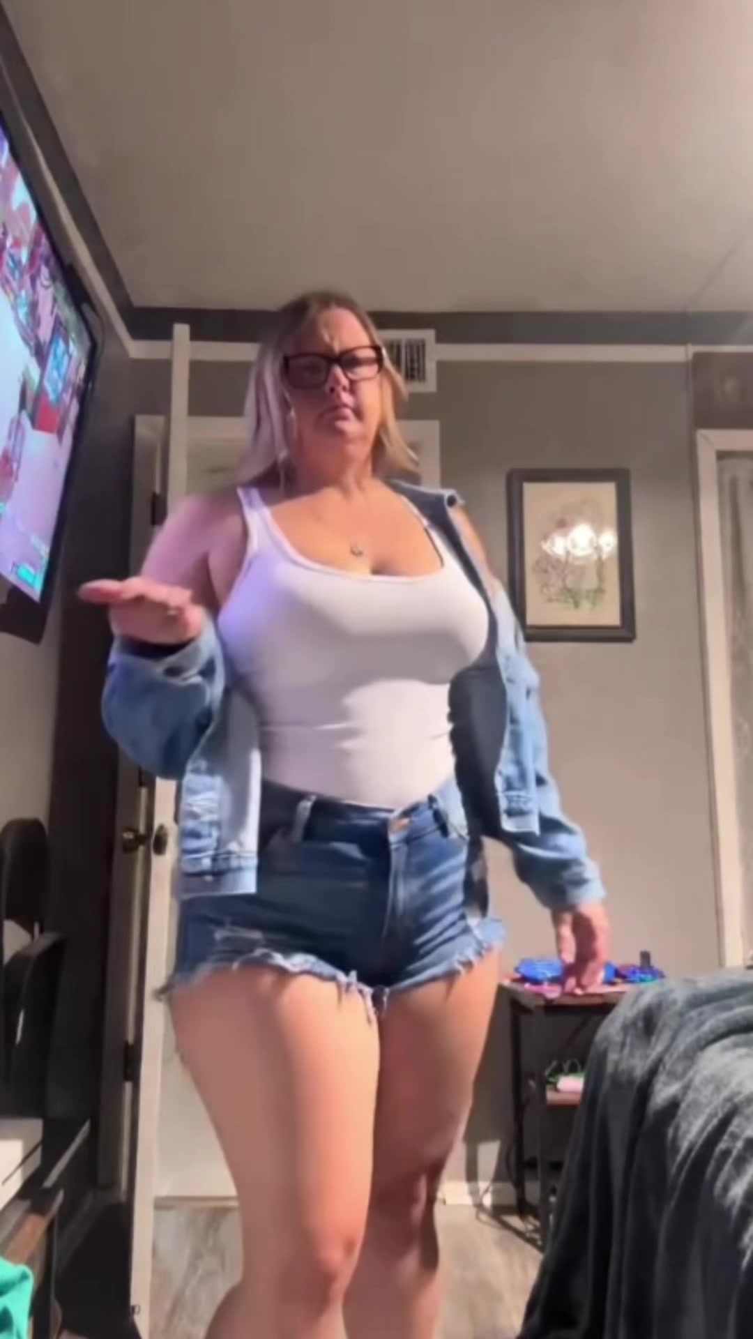 @MaybeKylieMaybe