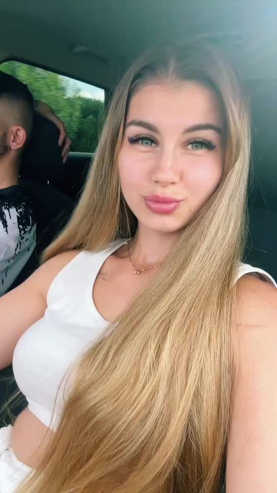 @Karola