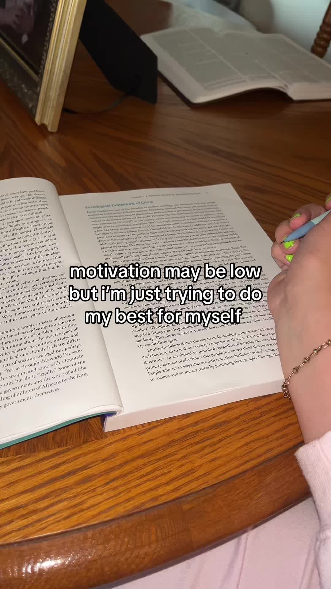 @carlie