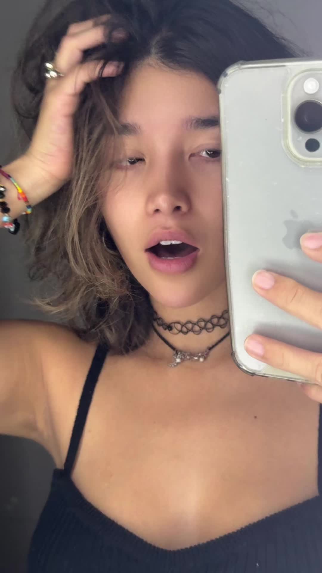 @Ariannelychee