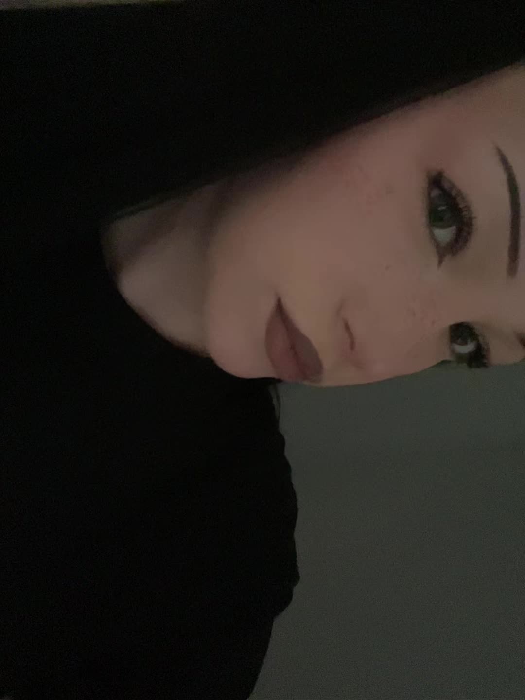 @дуня👅