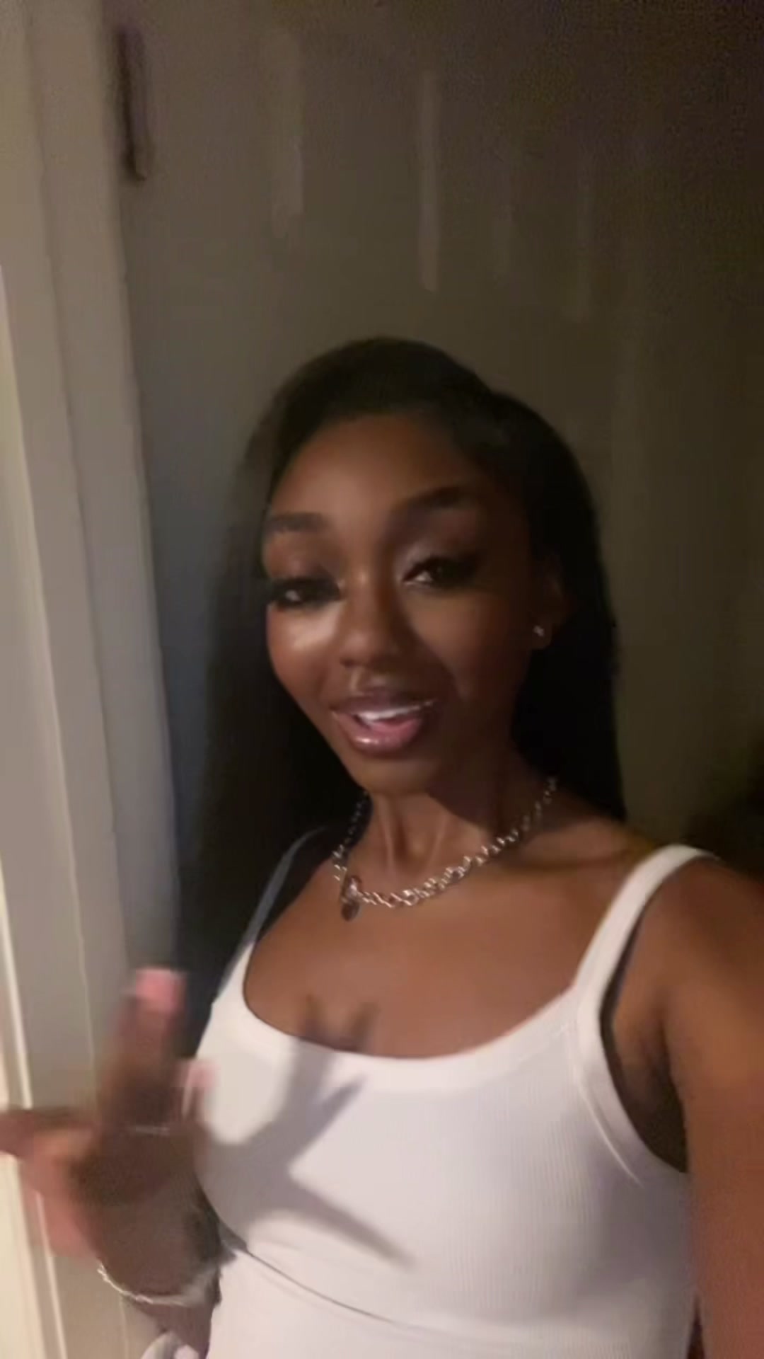 @shy