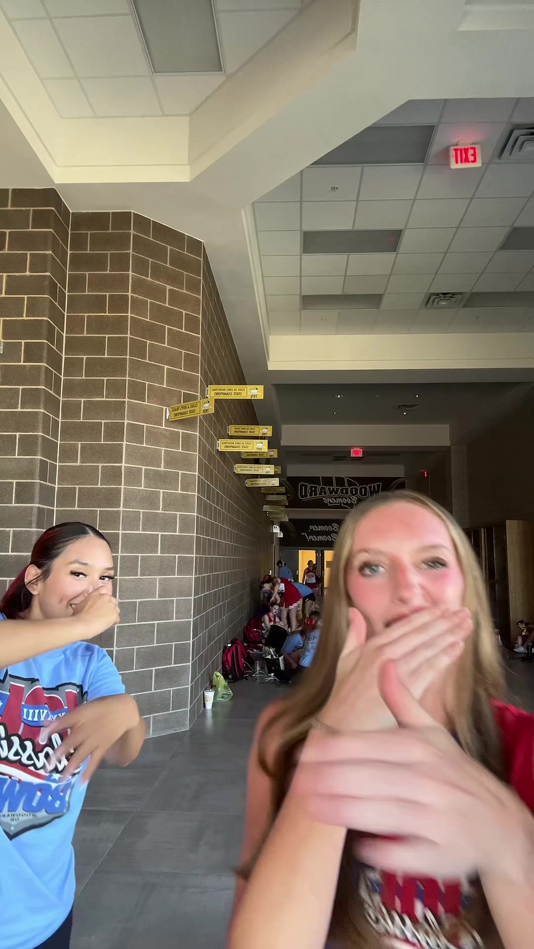 @☆ ǝɐɹ ☆