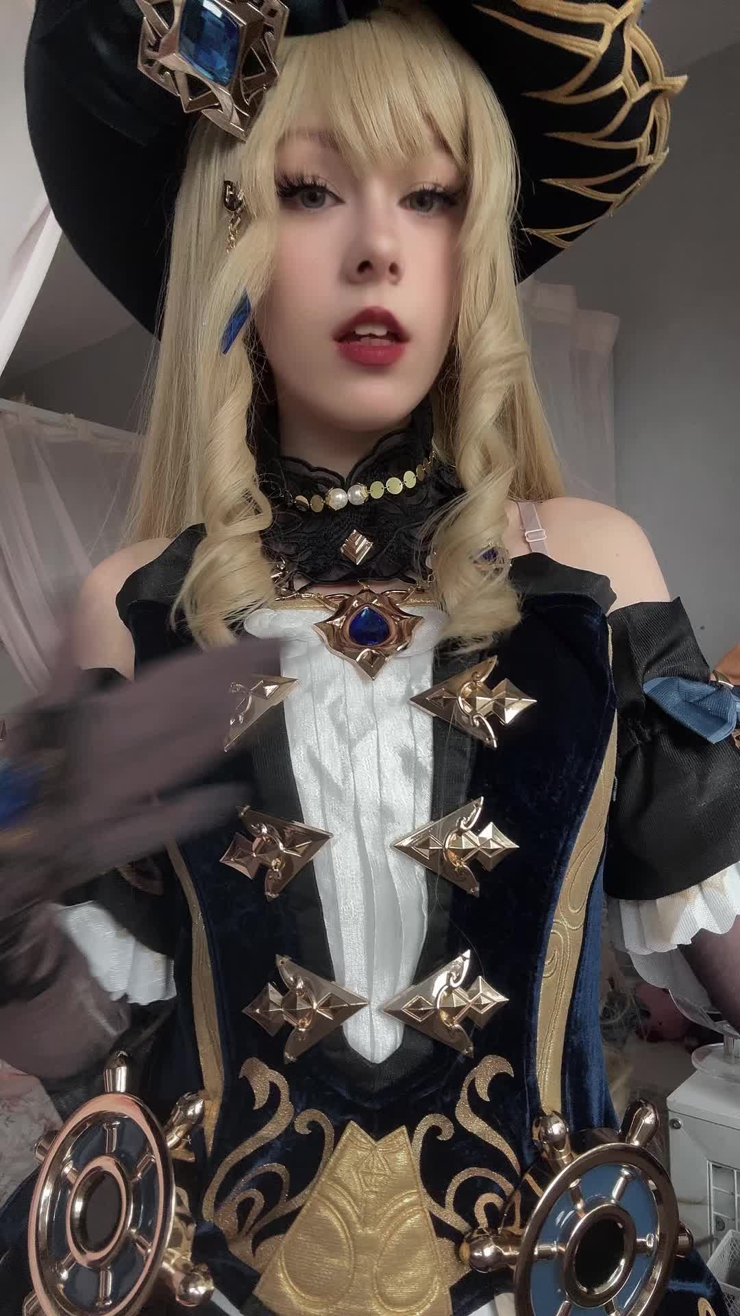 @miko_c0splay_