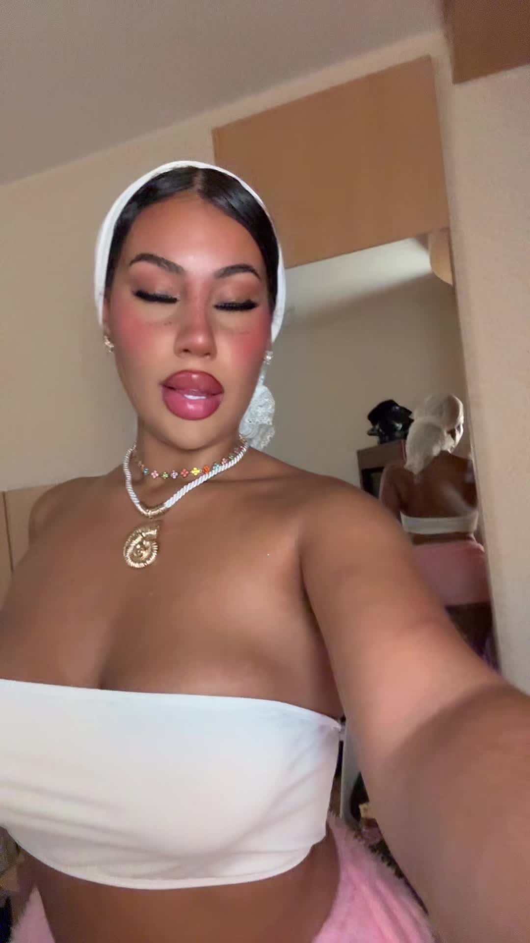 @azuryaaoff