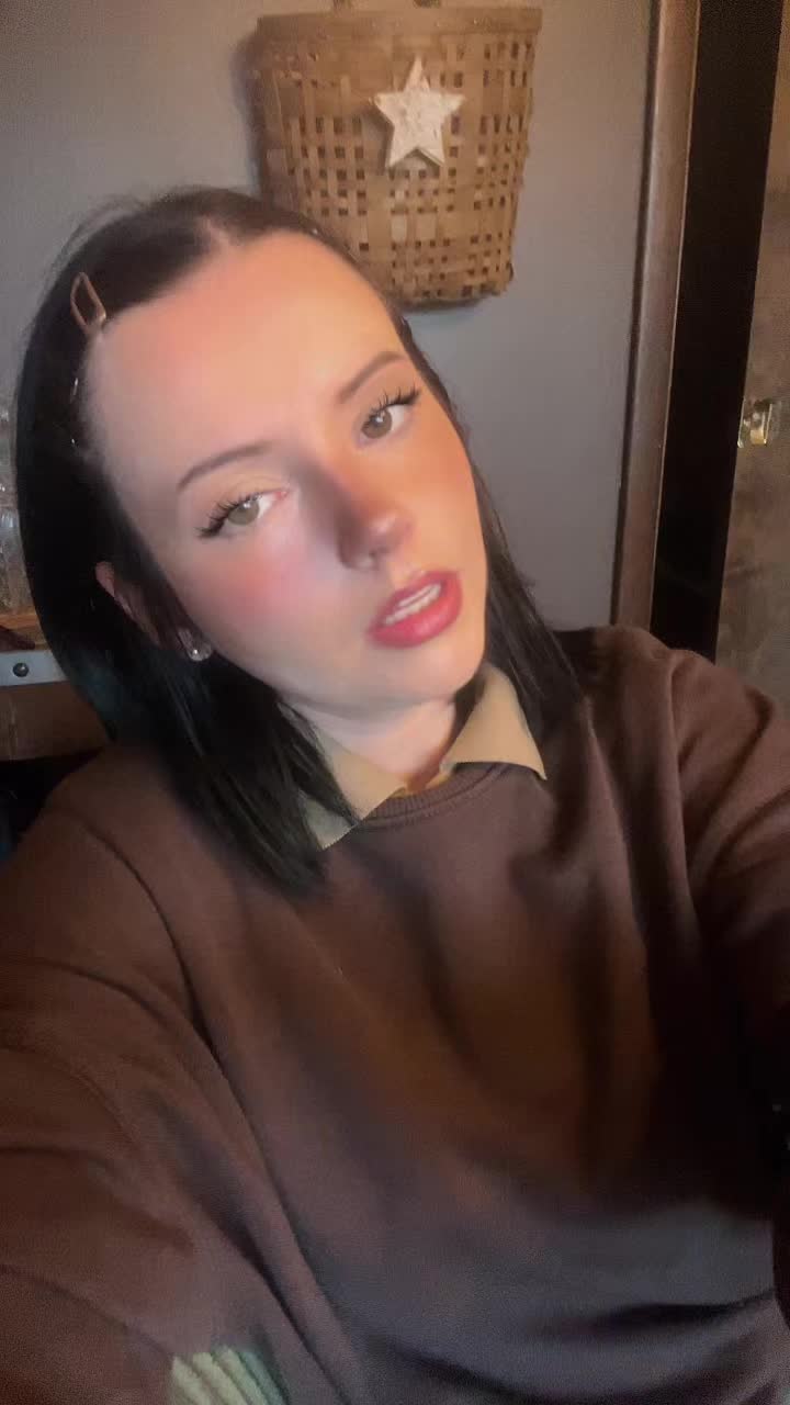 @karliebbrooks