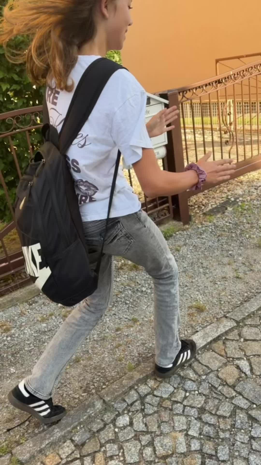 @๐๐ฑ๐ข๐ฉ๐ฉ๐เฝฒเพ