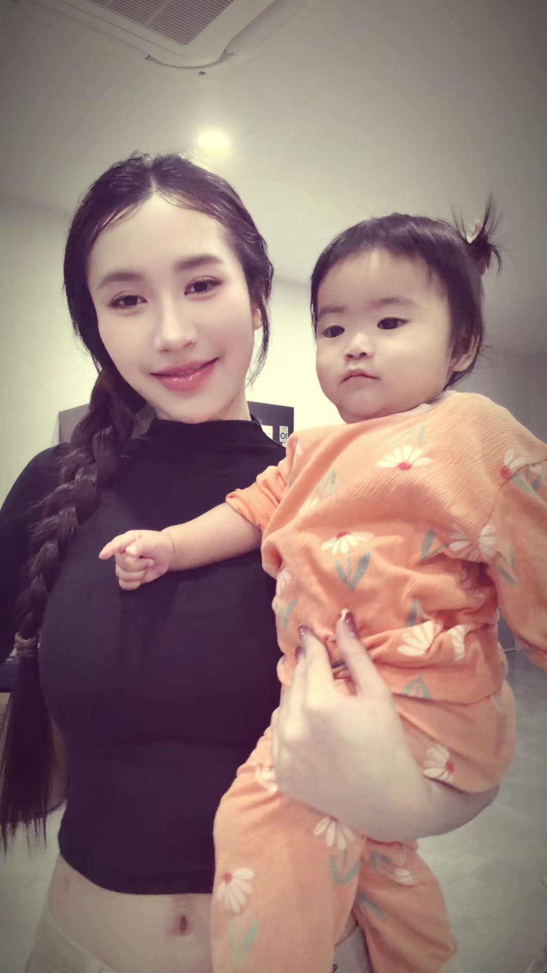@ต๊อกแต๊กแม่น้องมากิ (1.6M)