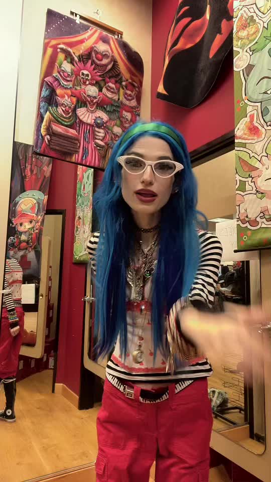 @Quirky_cosplays