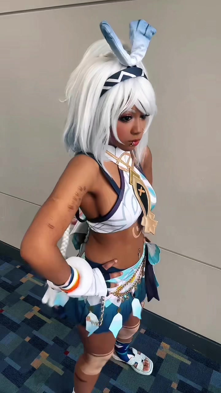 @kiana‼︎ `⎚⩊⎚&acute; -✧