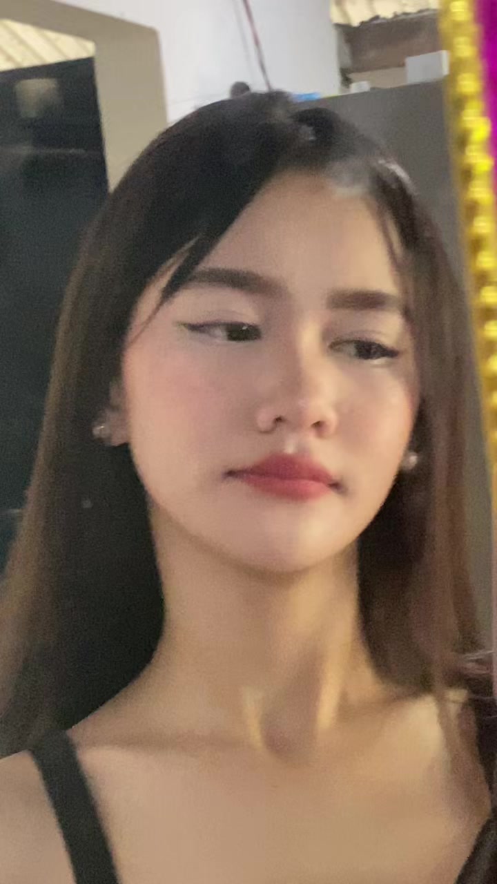 @Nadine loose thread