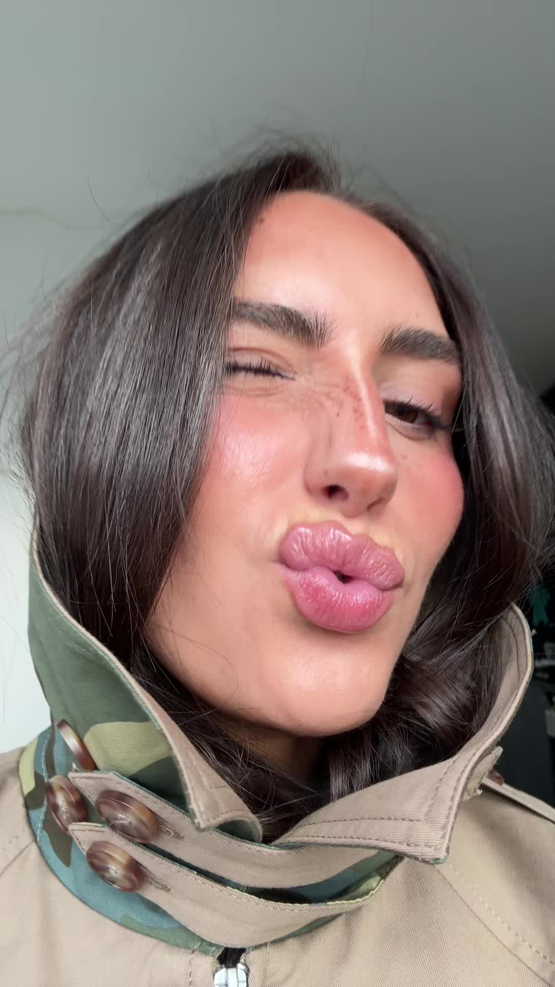 @⠀